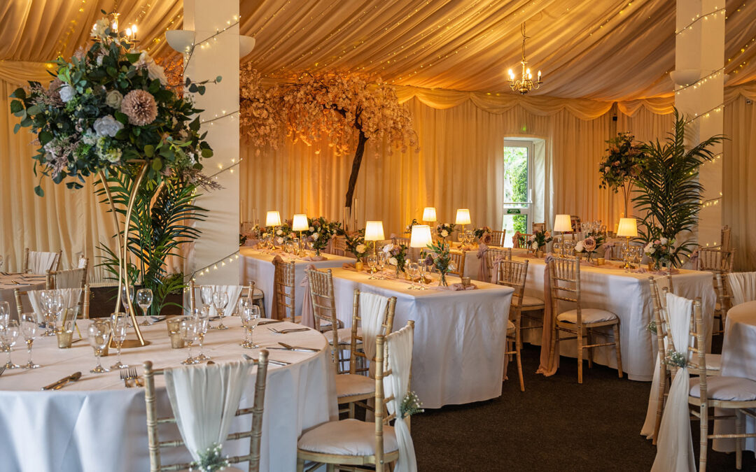 One Barn for Dining, Dancing & the Bar