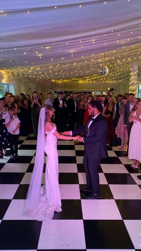 wedding music bride and groom dancefloor